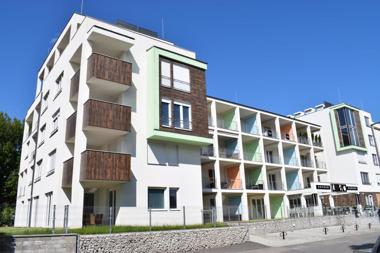 Lido Riviera, Relux Apartman Балатонлеле Екстериор снимка