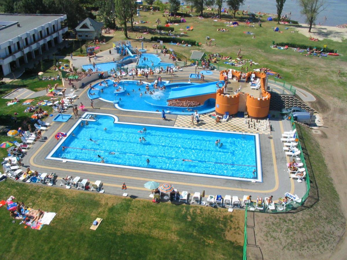 Lido Riviera, Relux Apartman Балатонлеле Екстериор снимка